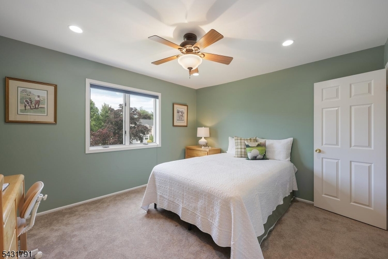 Eagles Crest - Residential