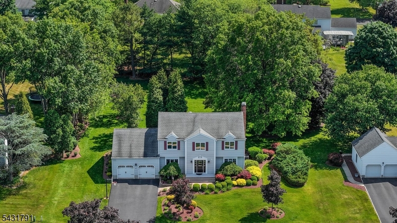 Eagles Crest - Residential