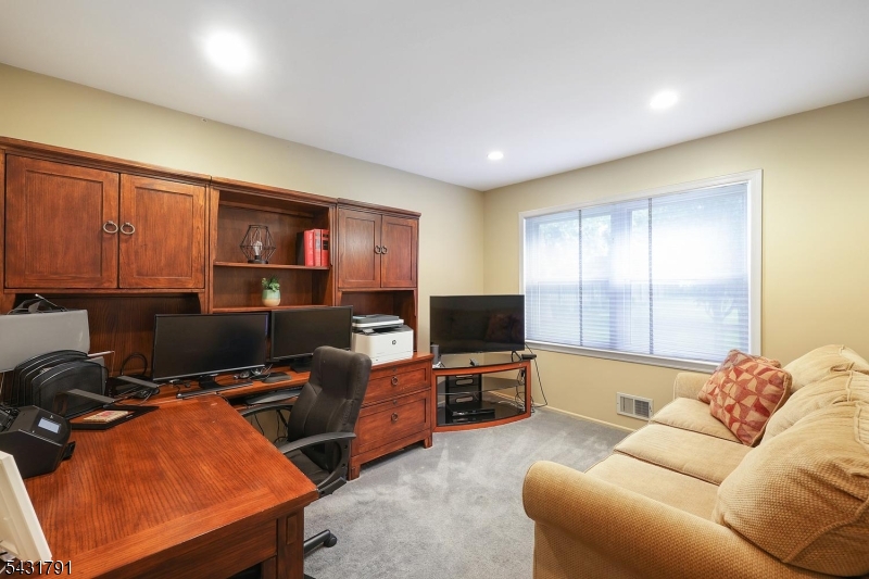 Eagles Crest - Residential