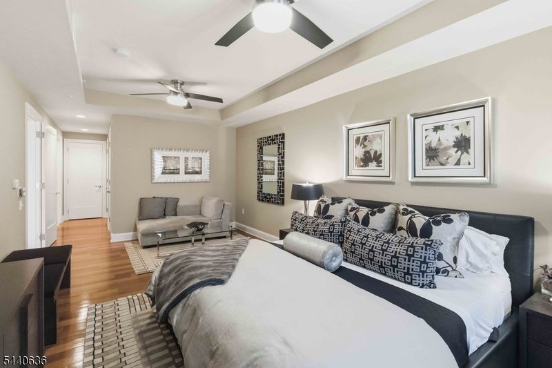 40 Park Place - Residential