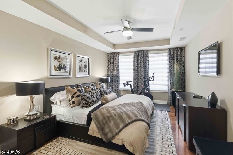 40 Park Place - Residential