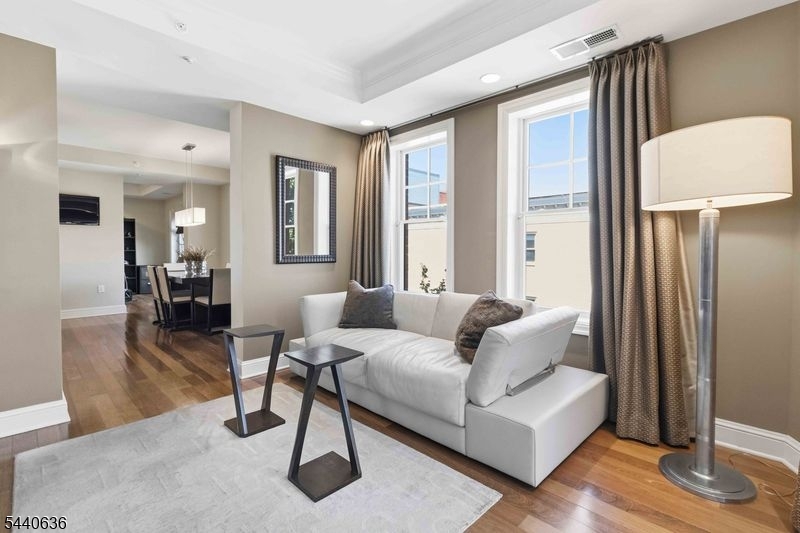 40 Park Place - Residential