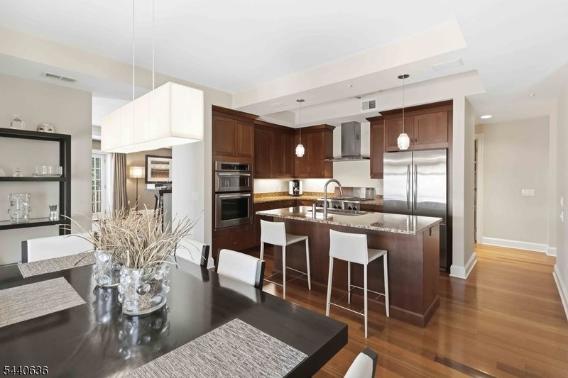 40 Park Place - Residential