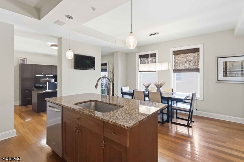40 Park Place - Residential