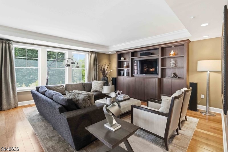 40 Park Place - Residential