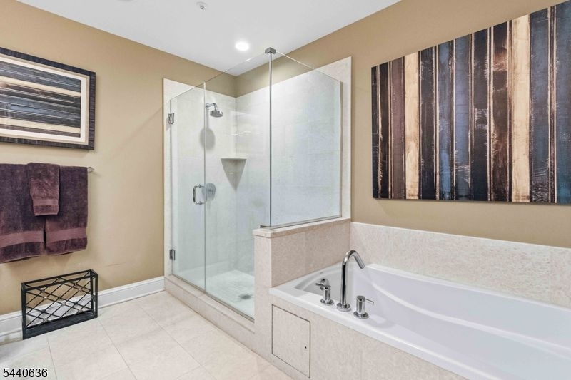 40 Park Place - Residential