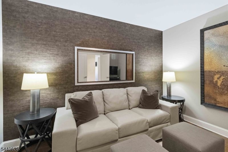 40 Park Place - Residential