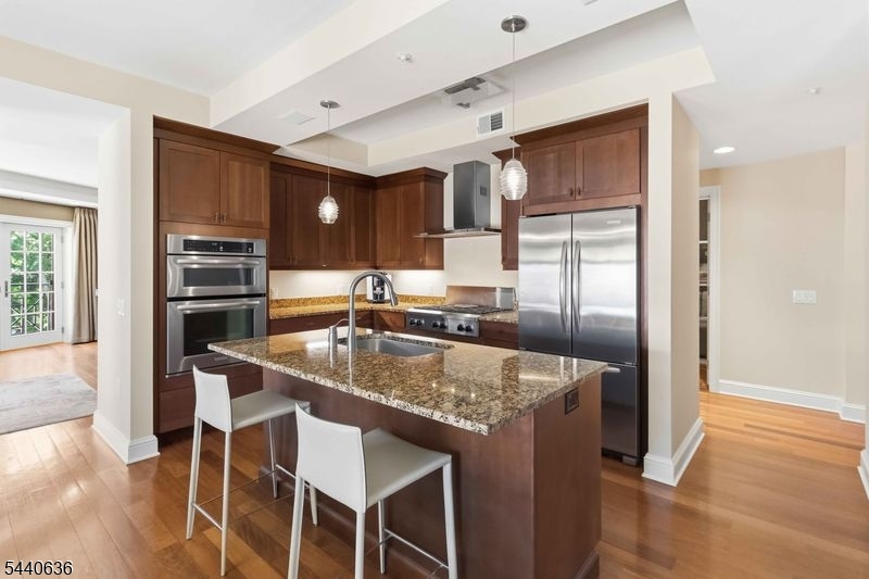 40 Park Place - Residential