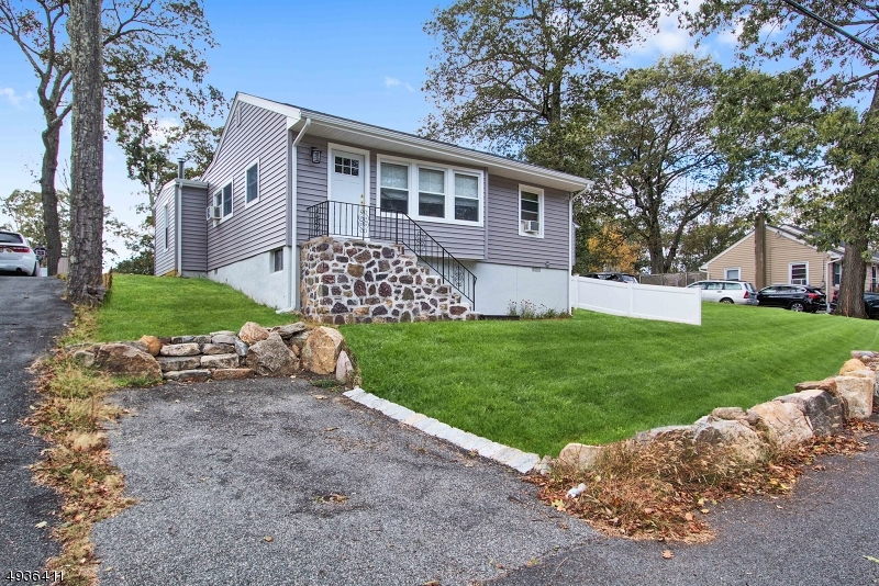 White Meadow Lake - Residential