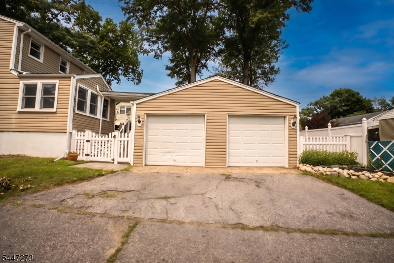Skyline Lake - Residential