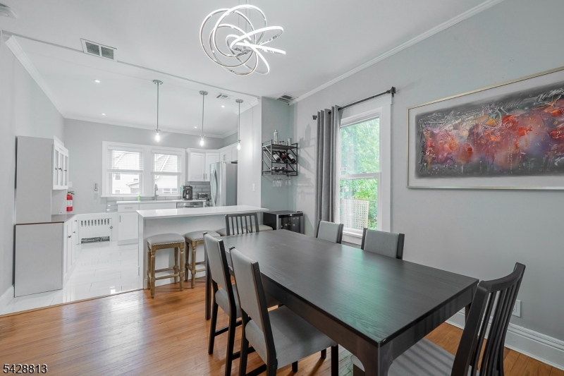 HILLCREST - Residential
