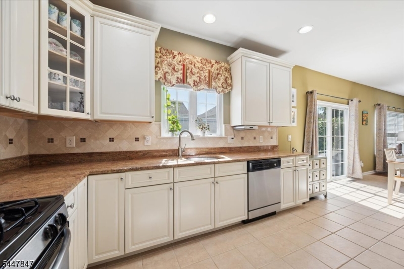 Summerfields of Franklin - Residential