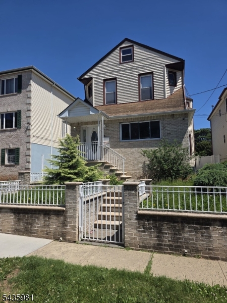 Spacious 3-bedroom apartment featuring 1 full bath, living room, dining room, and 1 parking space included. Conveniently located in Elizabeth near shopping, transportation, schools, and major highways.
