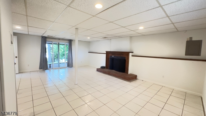 Knolls - Residential Lease