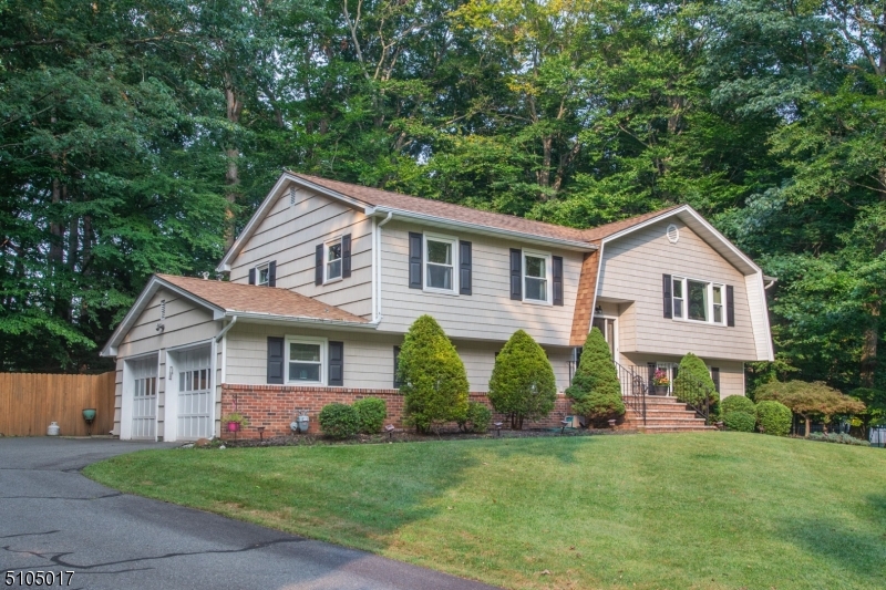 Eyland Woods - Residential