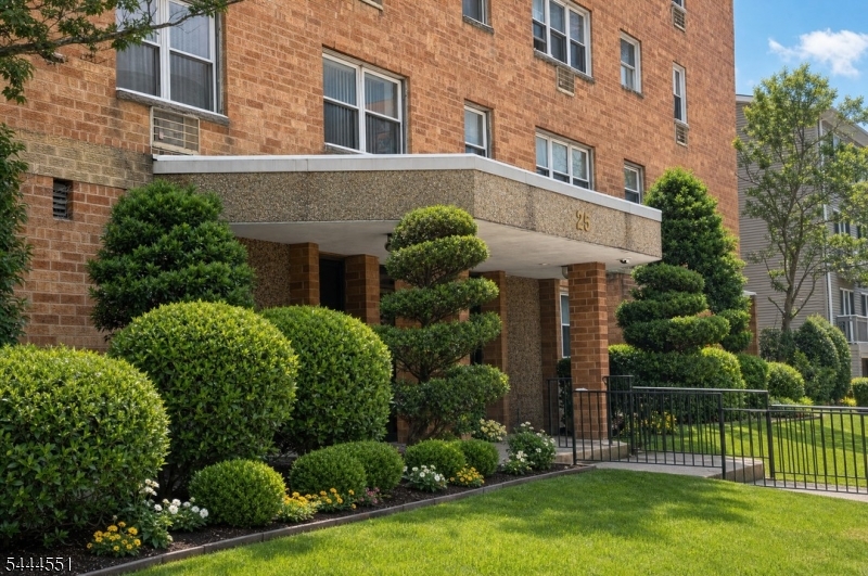 Aegean Towers - Residential