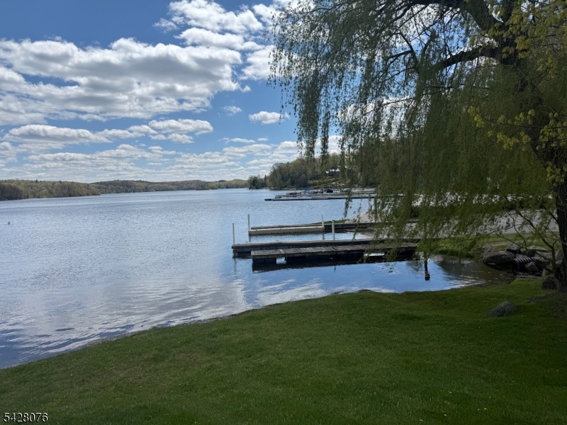 HIGHLAND LAKES - Residential