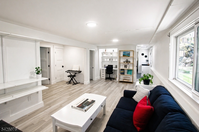 HIGHLAND LAKES - Residential
