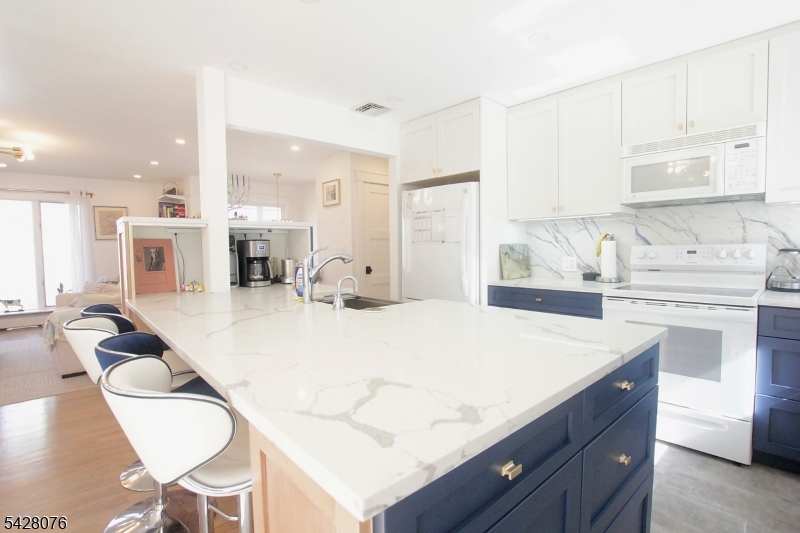 HIGHLAND LAKES - Residential