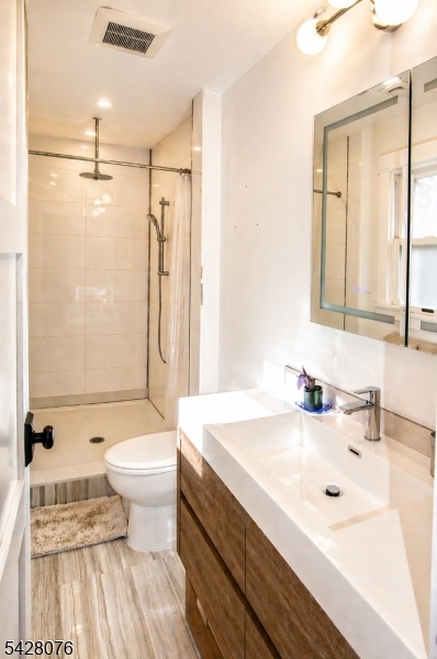 HIGHLAND LAKES - Residential