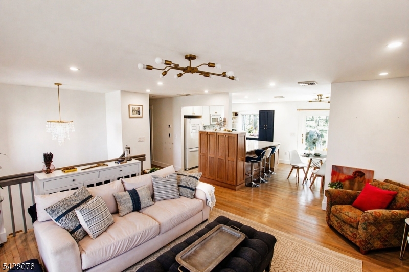 HIGHLAND LAKES - Residential