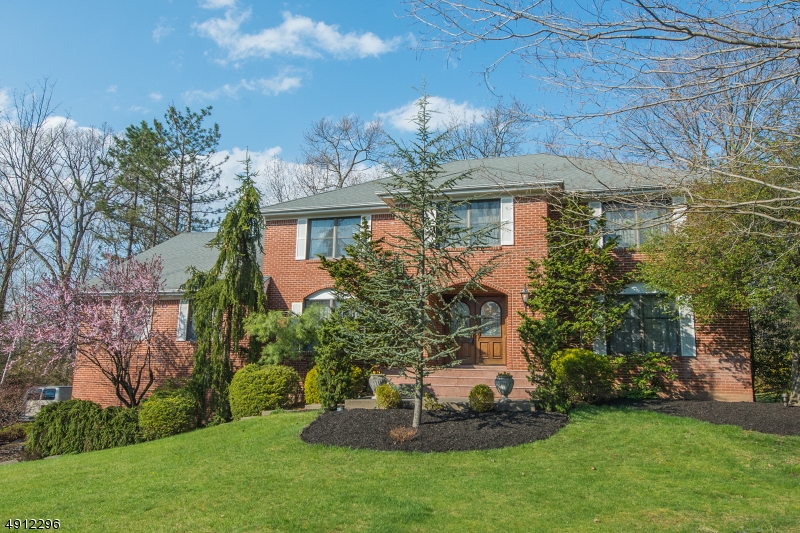Mansions of Montville - Residential