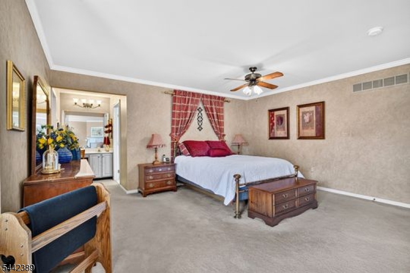 Montgomery Oaks - Residential