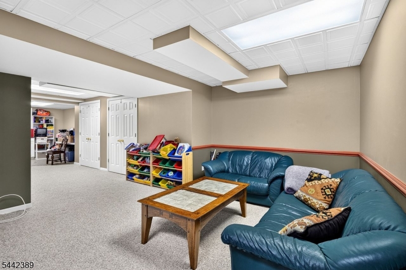 Montgomery Oaks - Residential