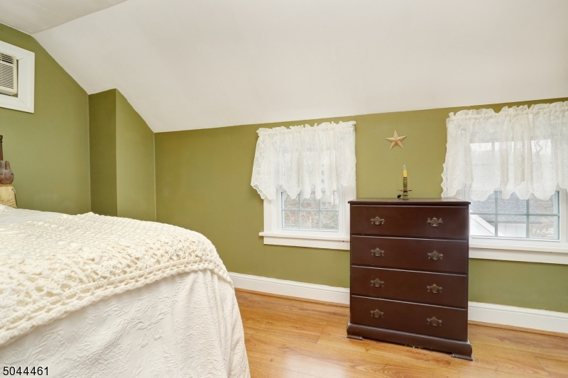 Mount Tabor - Residential