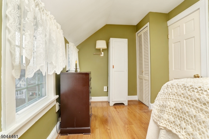 Mount Tabor - Residential
