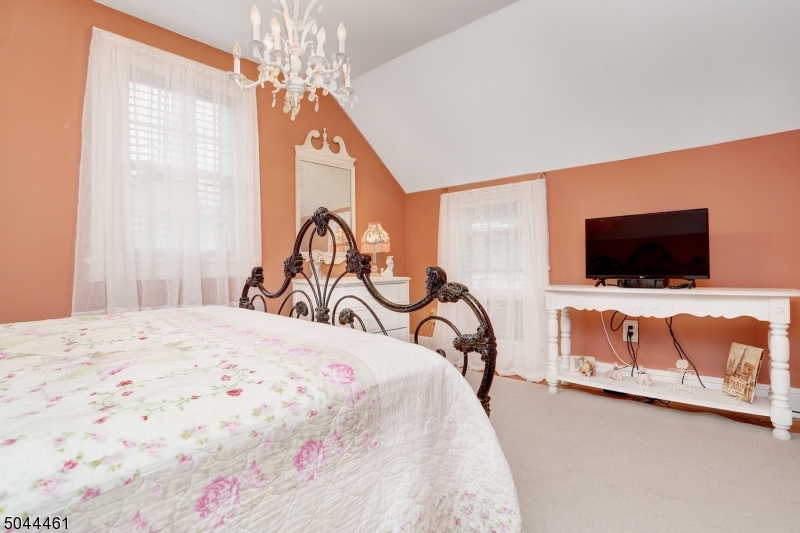 Mount Tabor - Residential