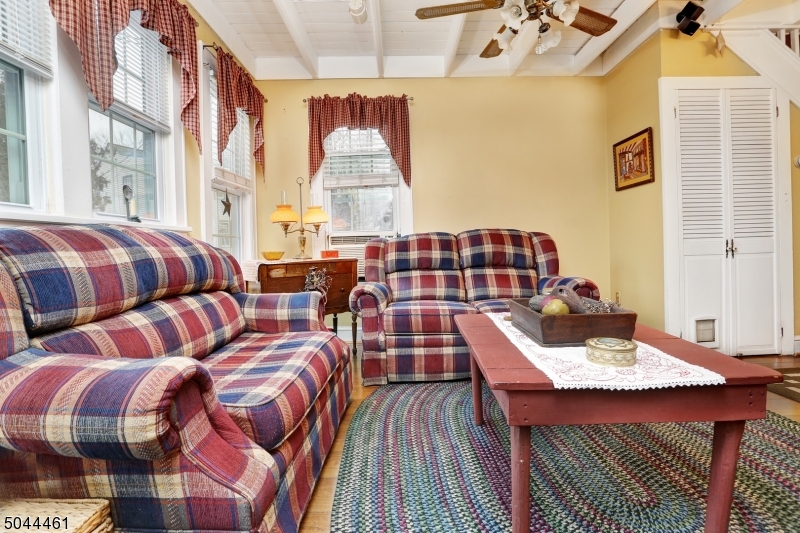 Mount Tabor - Residential
