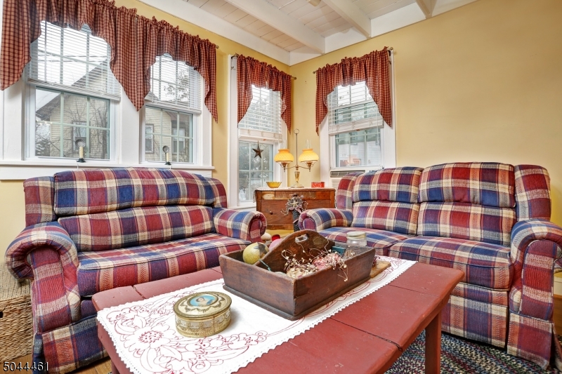 Mount Tabor - Residential