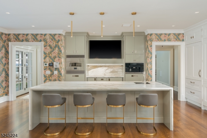 New Vernon - Residential