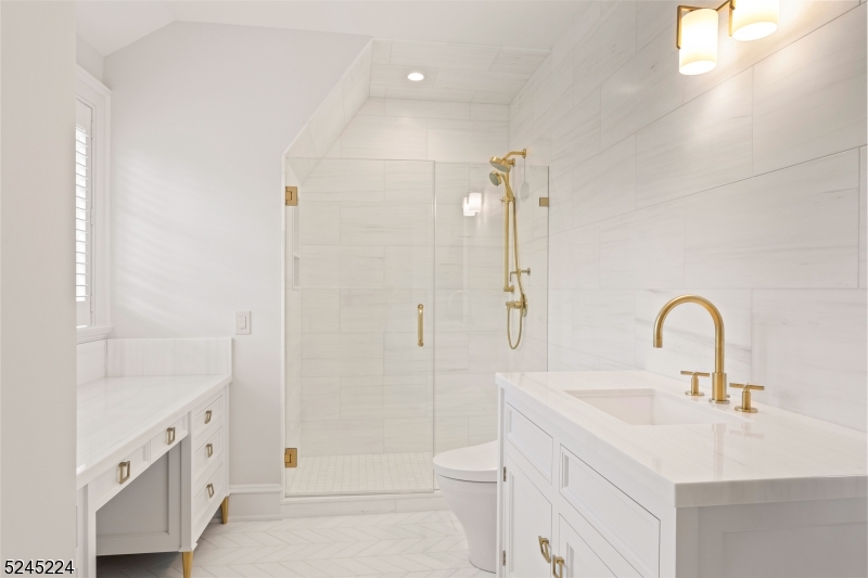 New Vernon - Residential