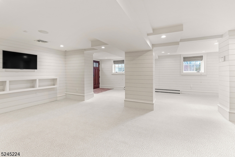 New Vernon - Residential