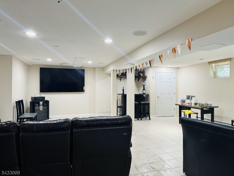 Meadows at Montville - Residential Lease