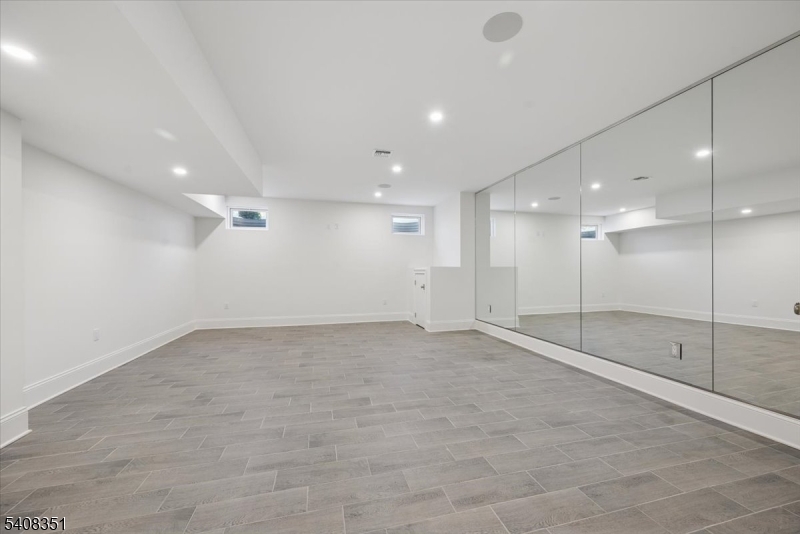 Hill Section - Residential