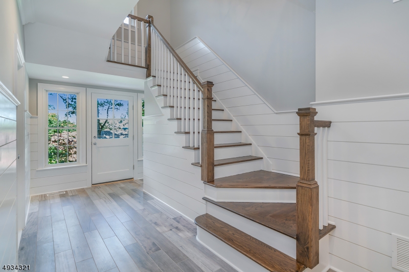 UPPER WASHINGTON - Residential
