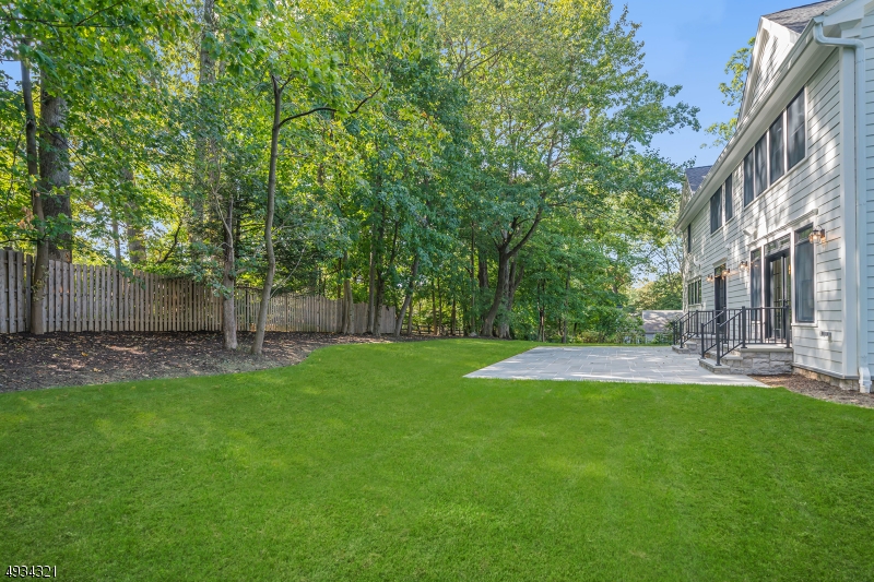 UPPER WASHINGTON - Residential