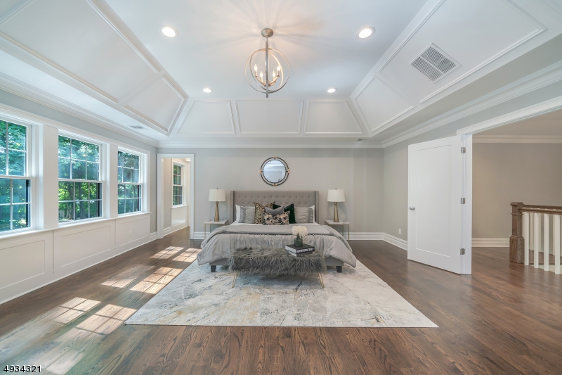 UPPER WASHINGTON - Residential