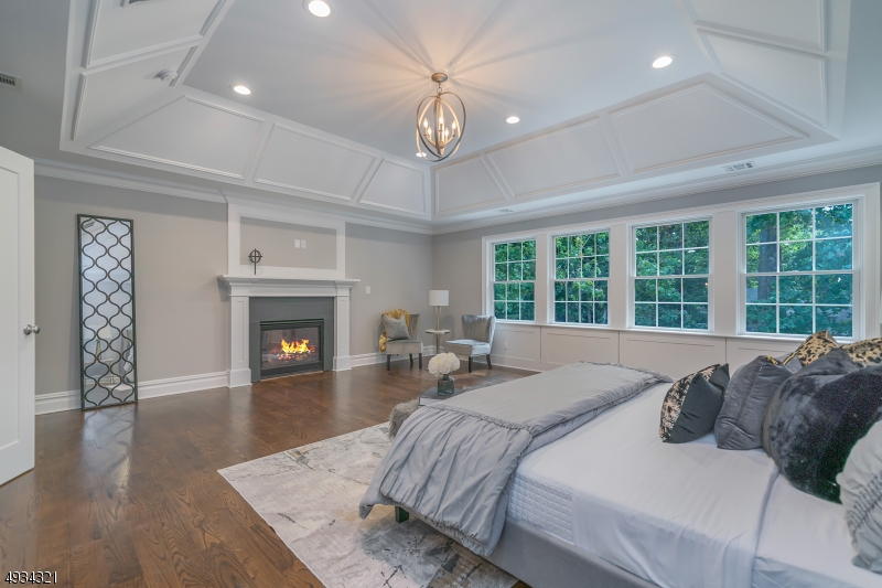 UPPER WASHINGTON - Residential