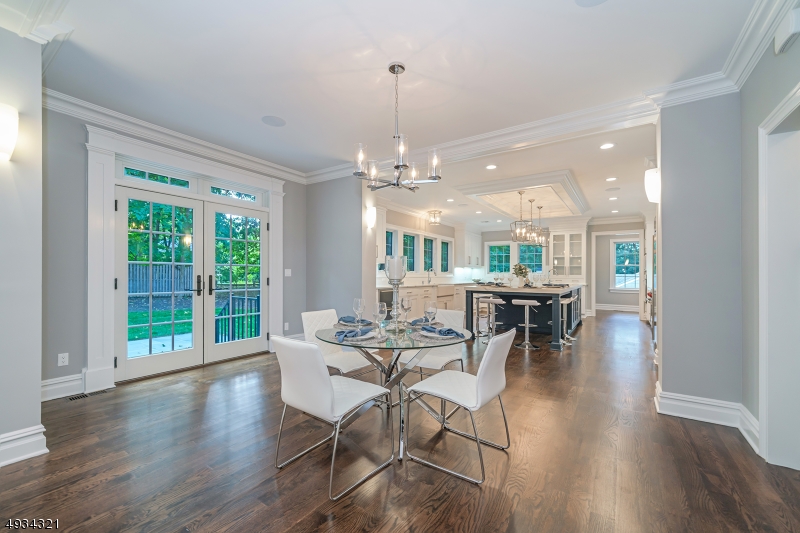 UPPER WASHINGTON - Residential