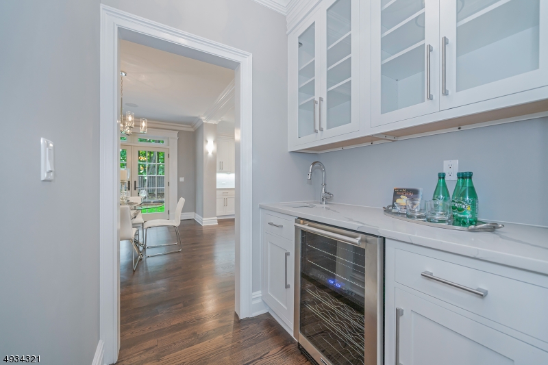 UPPER WASHINGTON - Residential