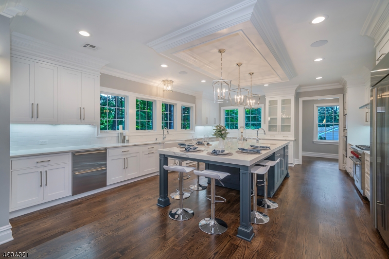 UPPER WASHINGTON - Residential