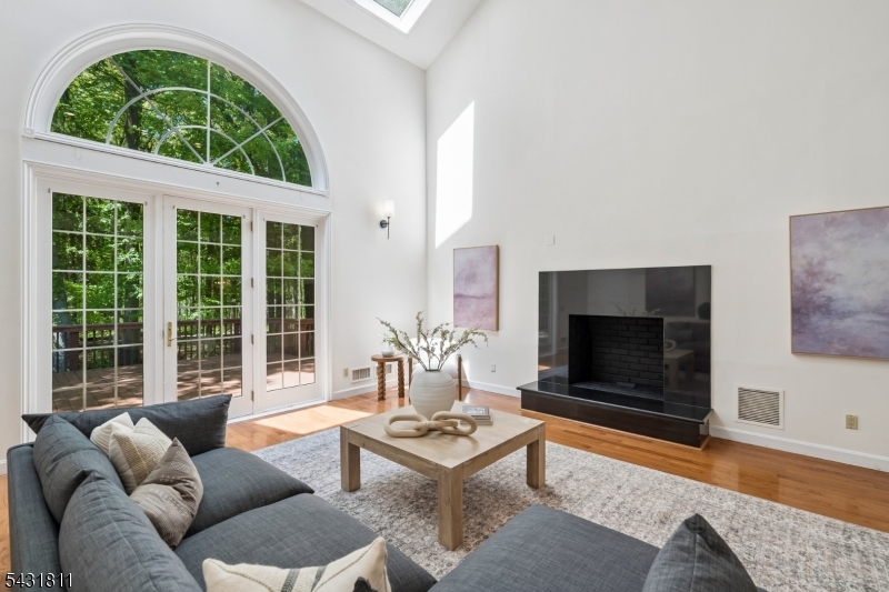 Bailey Hollow(Private Road) - Residential