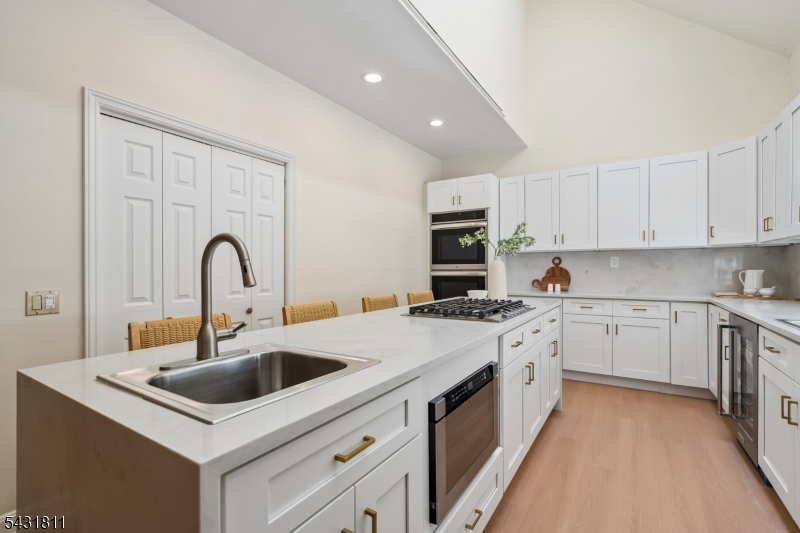 Bailey Hollow(Private Road) - Residential