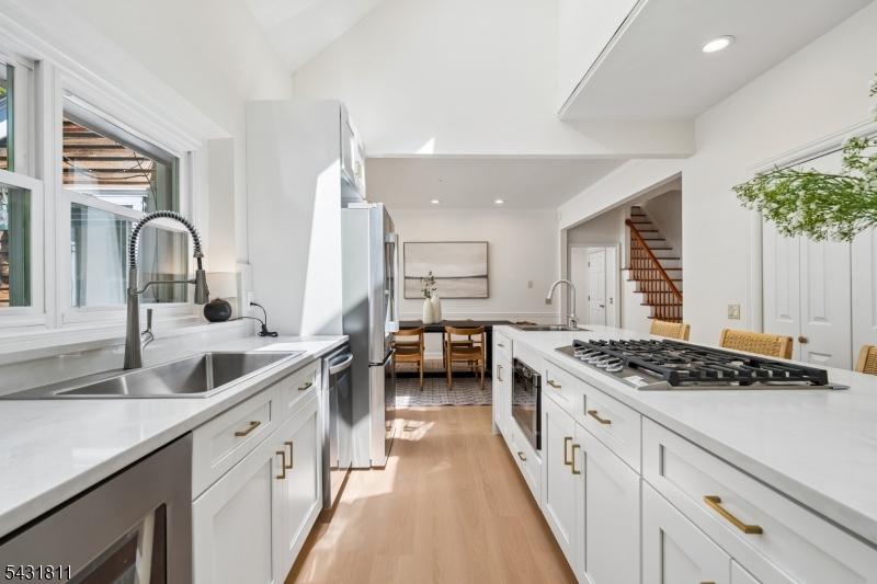 Bailey Hollow(Private Road) - Residential