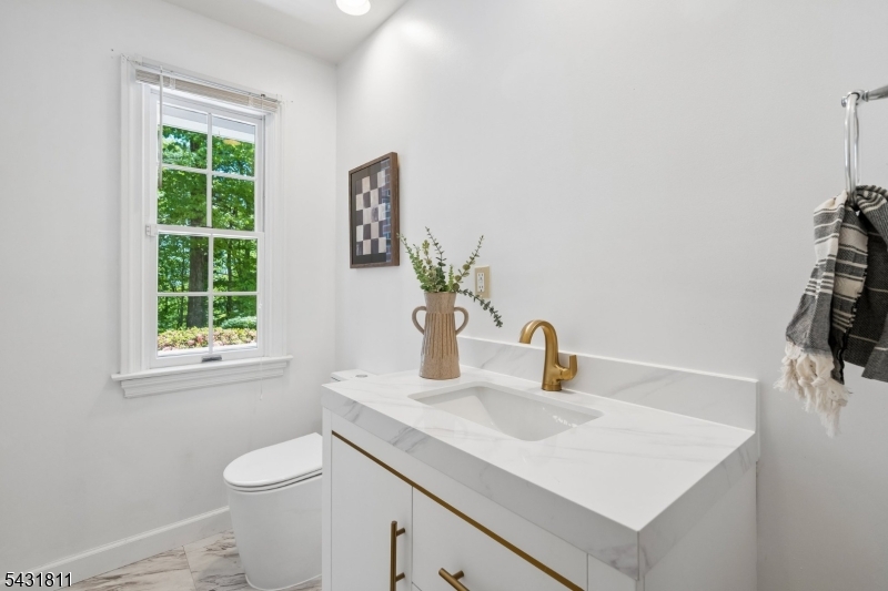 Bailey Hollow(Private Road) - Residential
