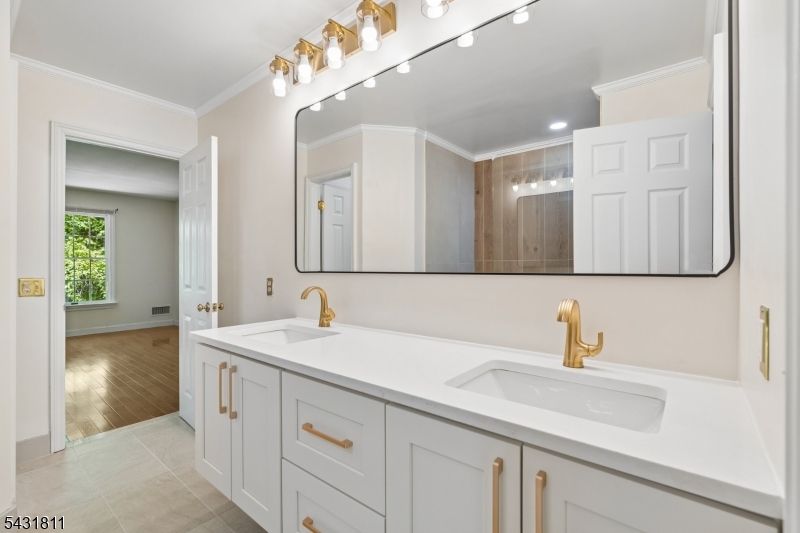 Bailey Hollow(Private Road) - Residential